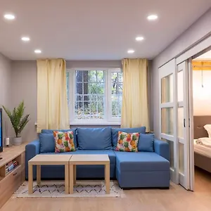 https://central-beautiful-apartment-perfect-location.sofiahotelsbg.com