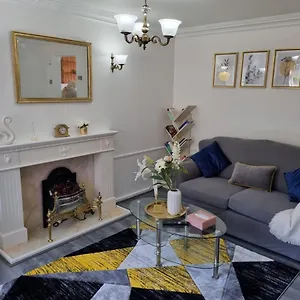 https://centrally-located-w-free-parking-smart-tv.yorkshirehotels.net