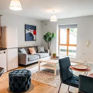 https://windsor-mew-fairview.dublin-hotelsweb.com